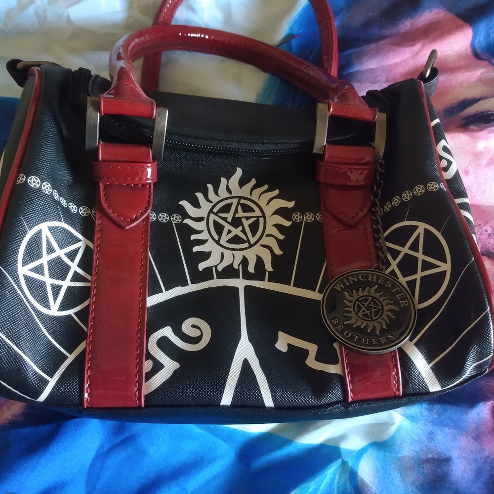 Supernatural barrel purse